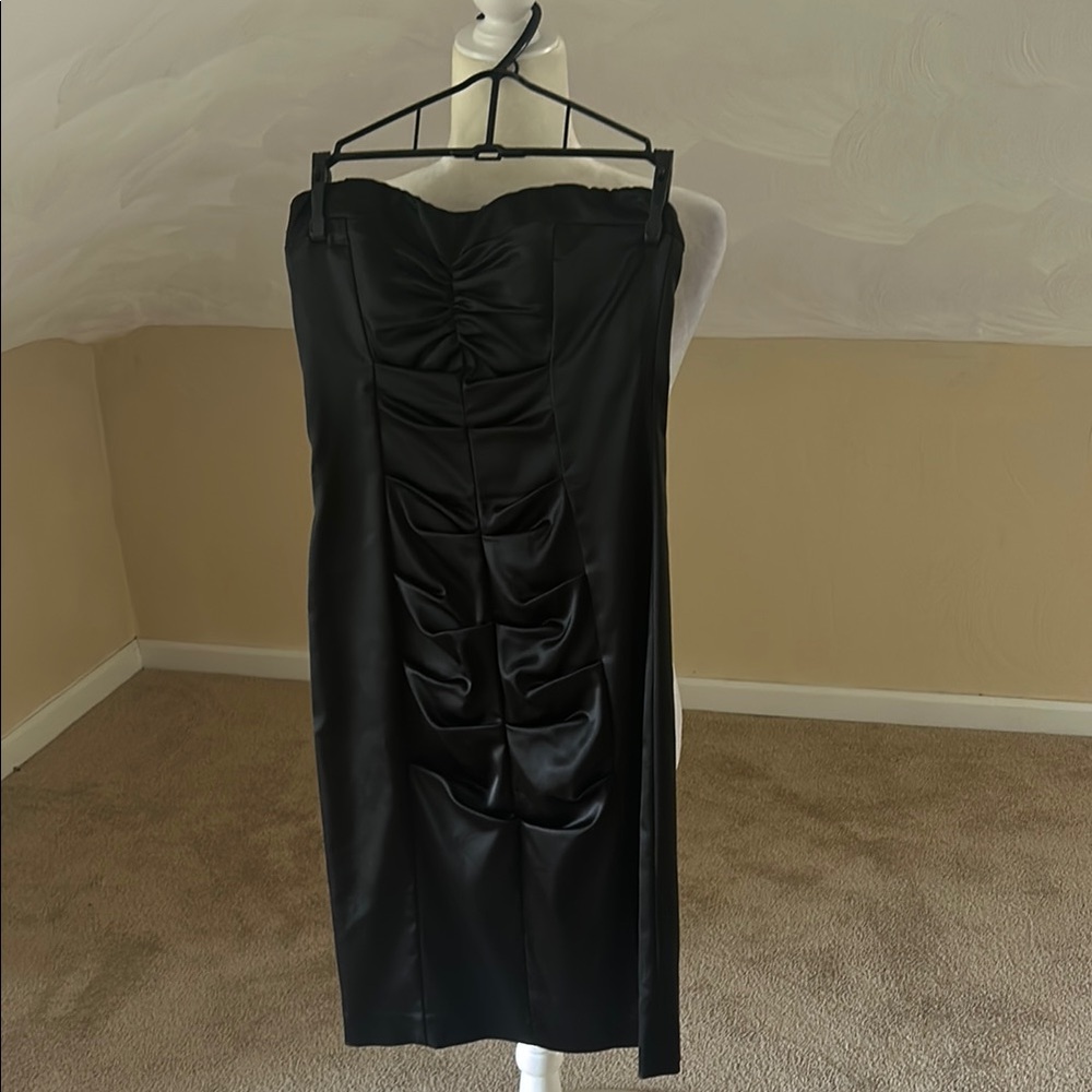 Cache Black Strapless Ruched Sheath Dress